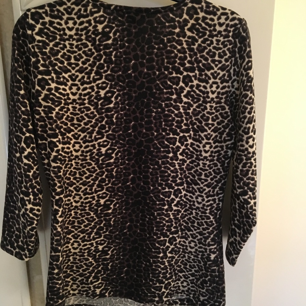 Sweater - Picture 2 of 2